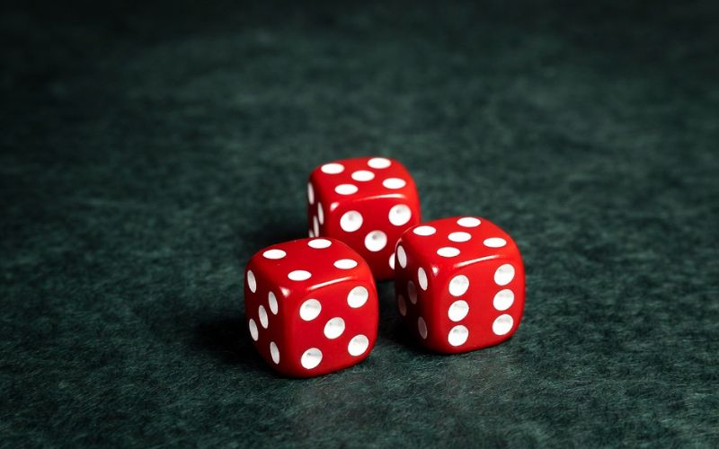 Phân tích tần suất xúc xắc hốt bạc mỗi ngày